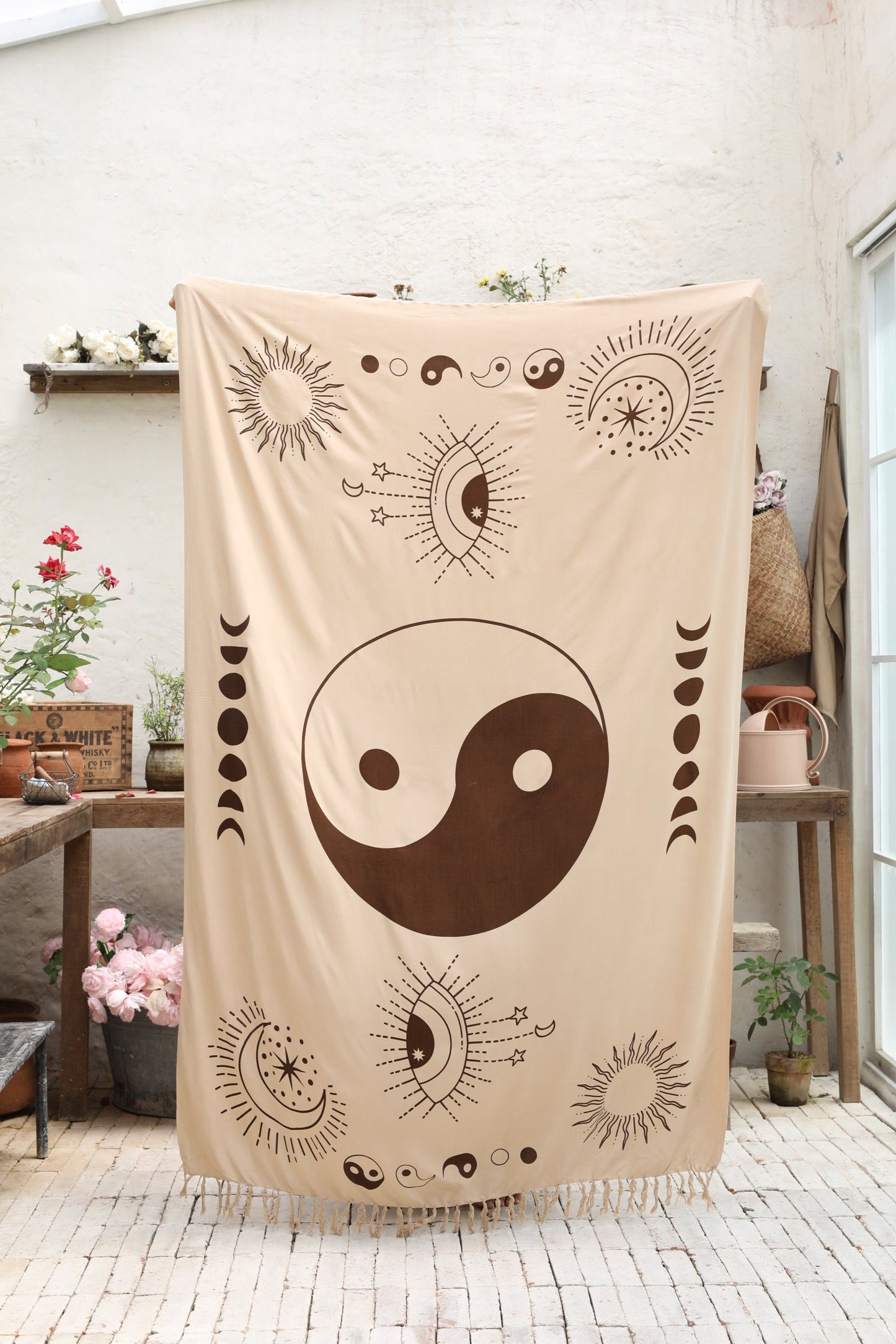 YIN YANG SANDY