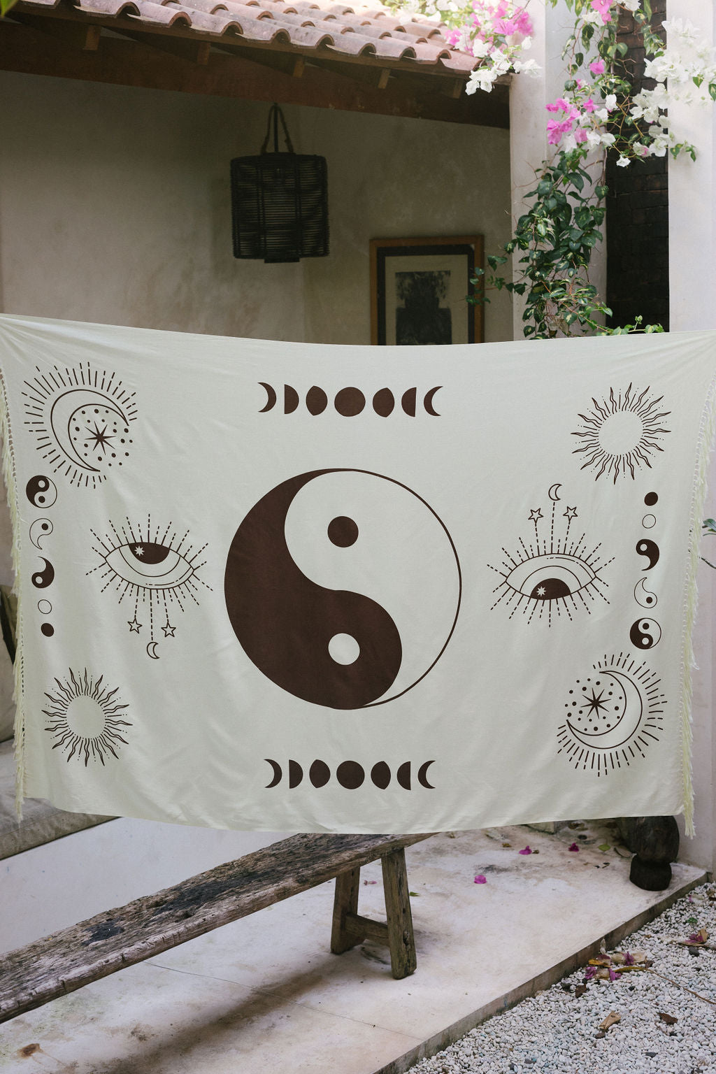 YIN YANG CREAMY YELLOW BROWN