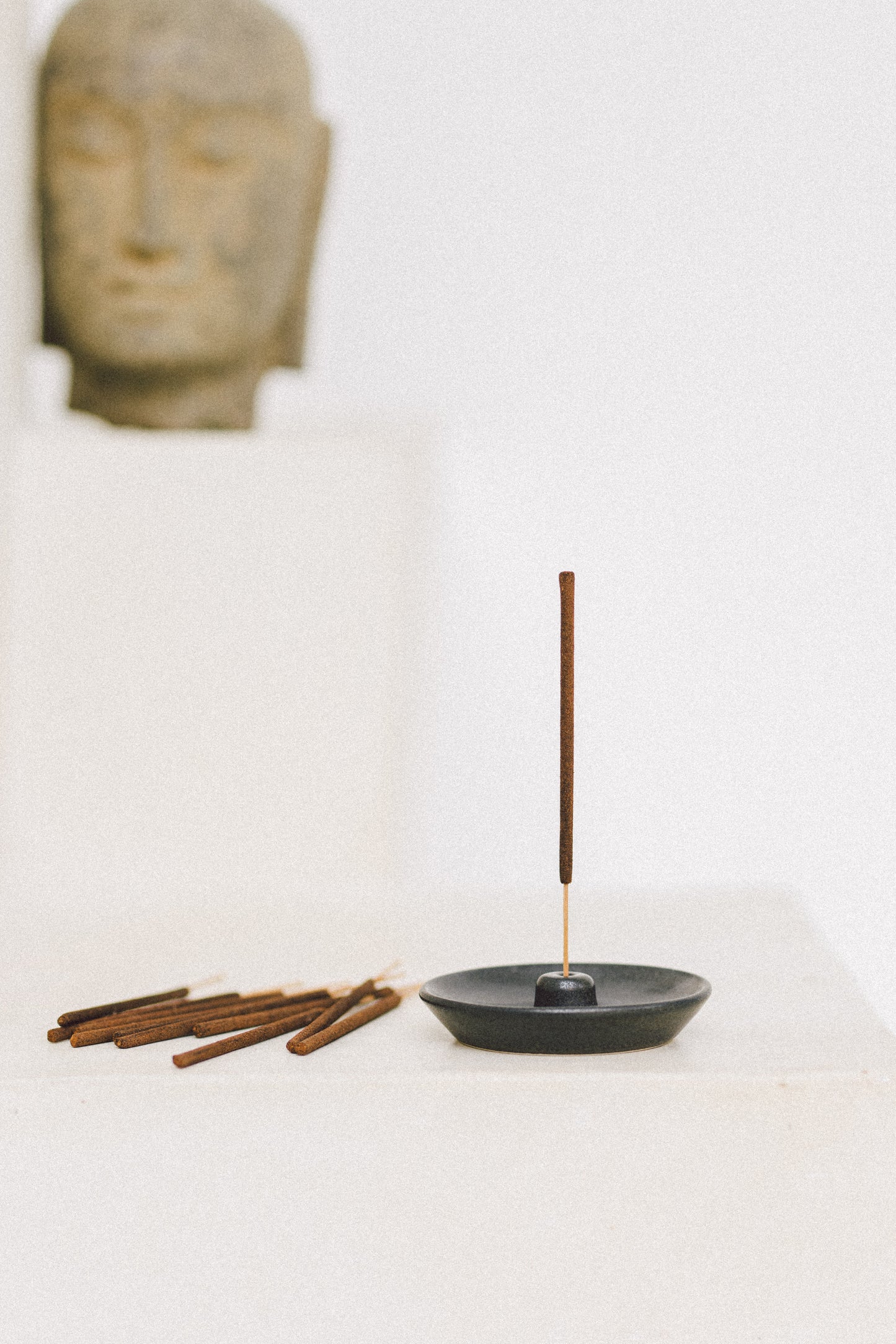 INCENSE HOLDER ITIM ☽