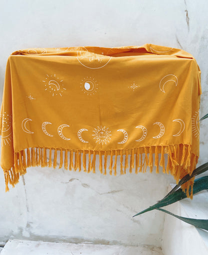 SUN&MOON IN YELLOW