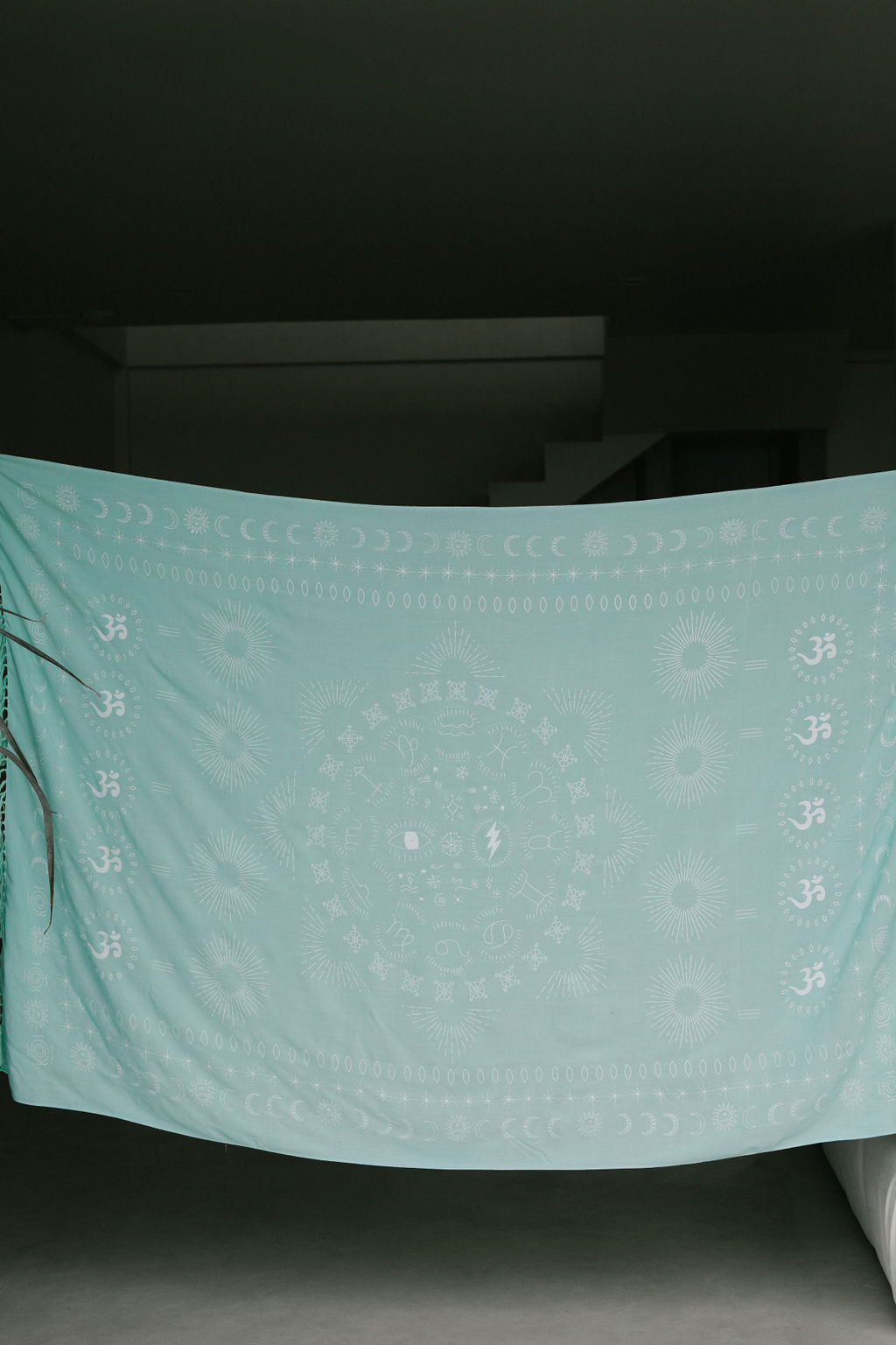 OM MINT SARONG